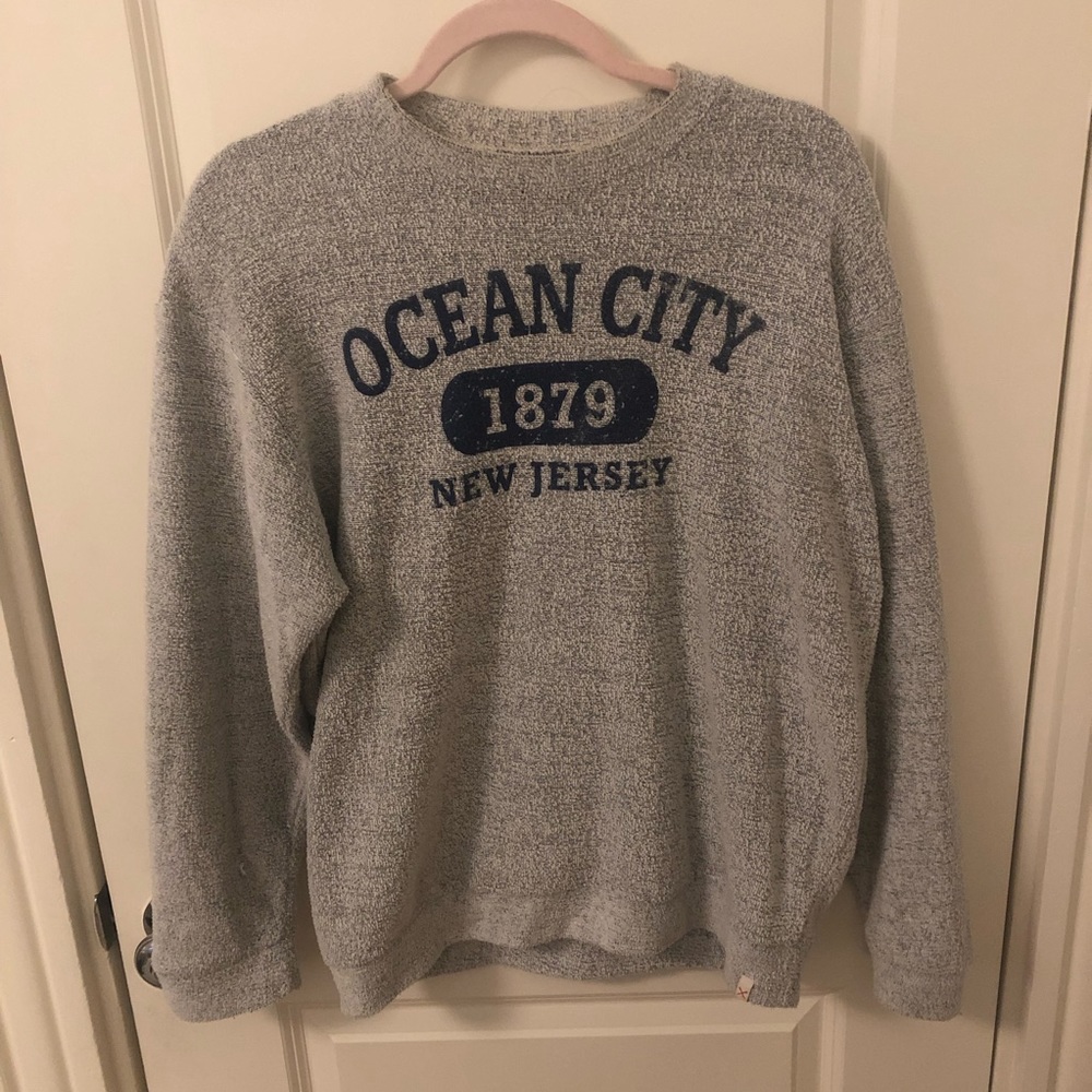 Vineyard Crew “Ocean City”  Medium size sweatshirt